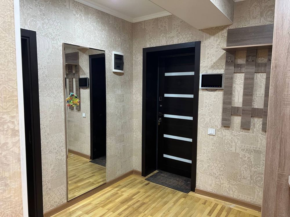Аренда 4 ком Буз базар Банковская