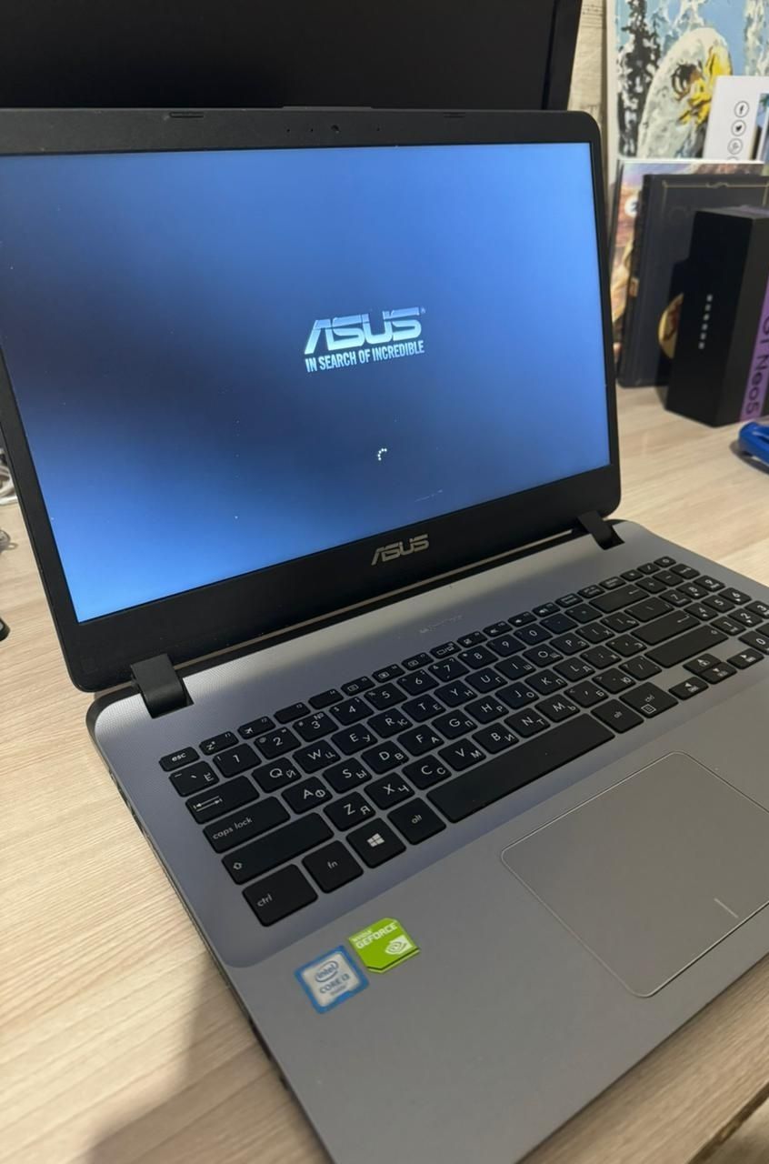 Офисный ноутбук Asus X507U