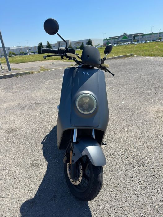 Scuter NIU sport