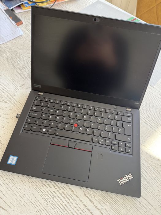 Продавам лаптоп Lenovo x390