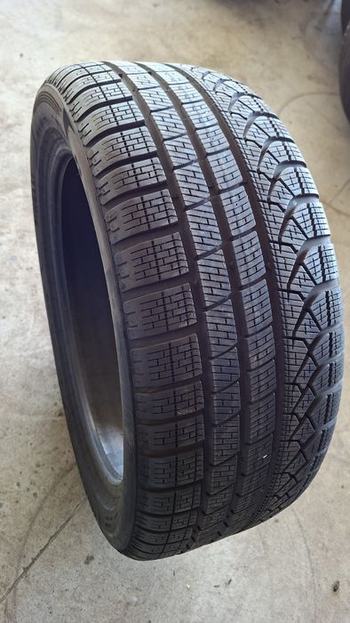 1buc 245 45 R19 Pirelli iarna cauciuc anvelopa 19