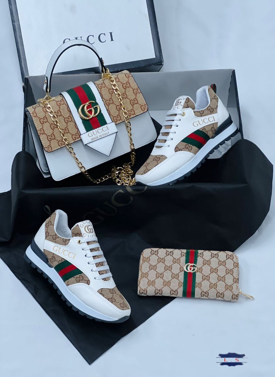 Set 3 piese,adidasi portofel geanta Gucci 
 36-42 280 lei
Geanta 260 l