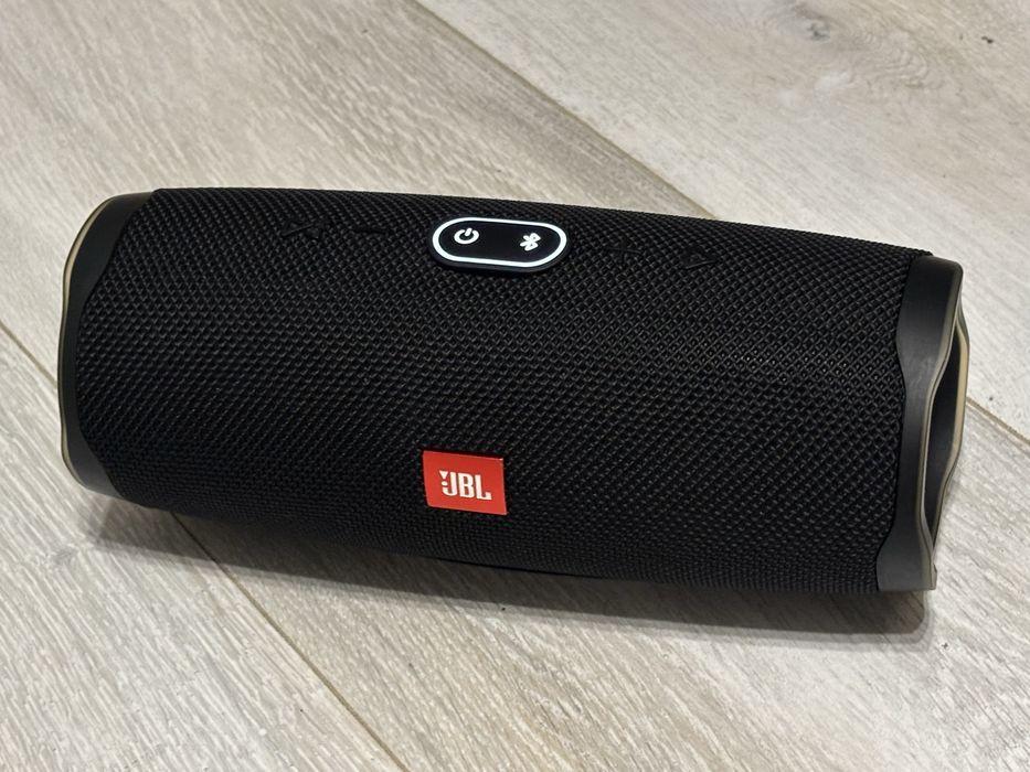 JBL Charge 4