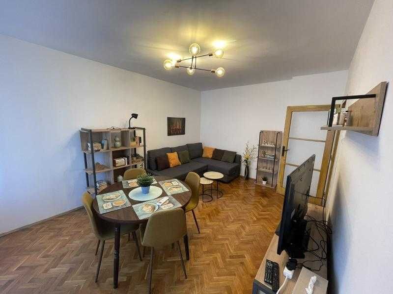 Двустаен апартамент в ж.к. Лазур