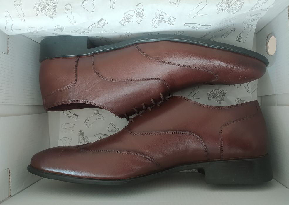 Продаётся мужской туфли классика