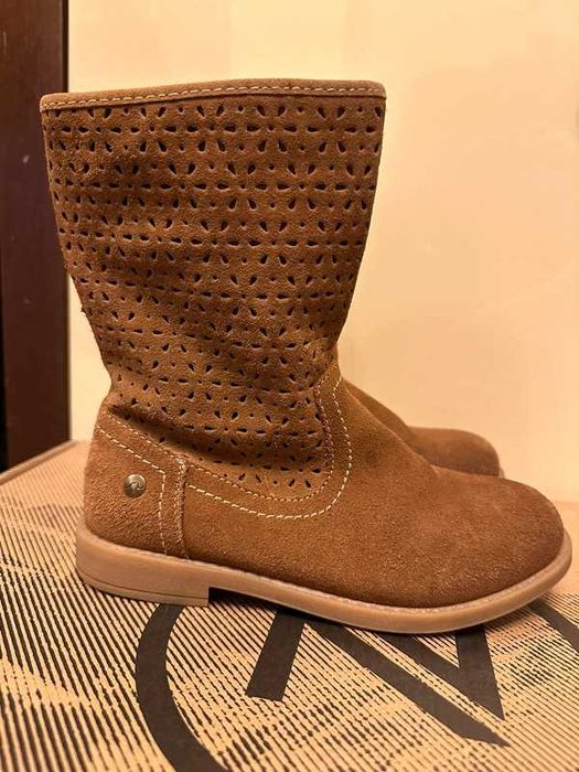Cizme fetite piele-întoarsă Kangol, mărimea 33 – design deosebit
