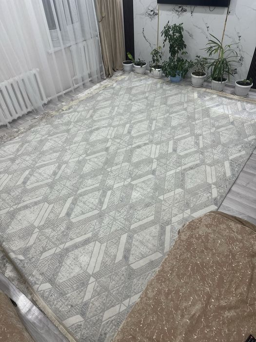 продам ковер в хорошем состоянии