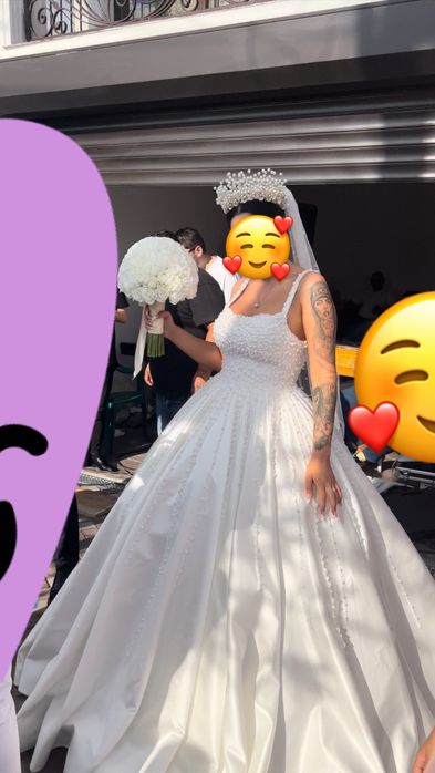 Se vinde rochie de mireasa impreuna cu accesorii