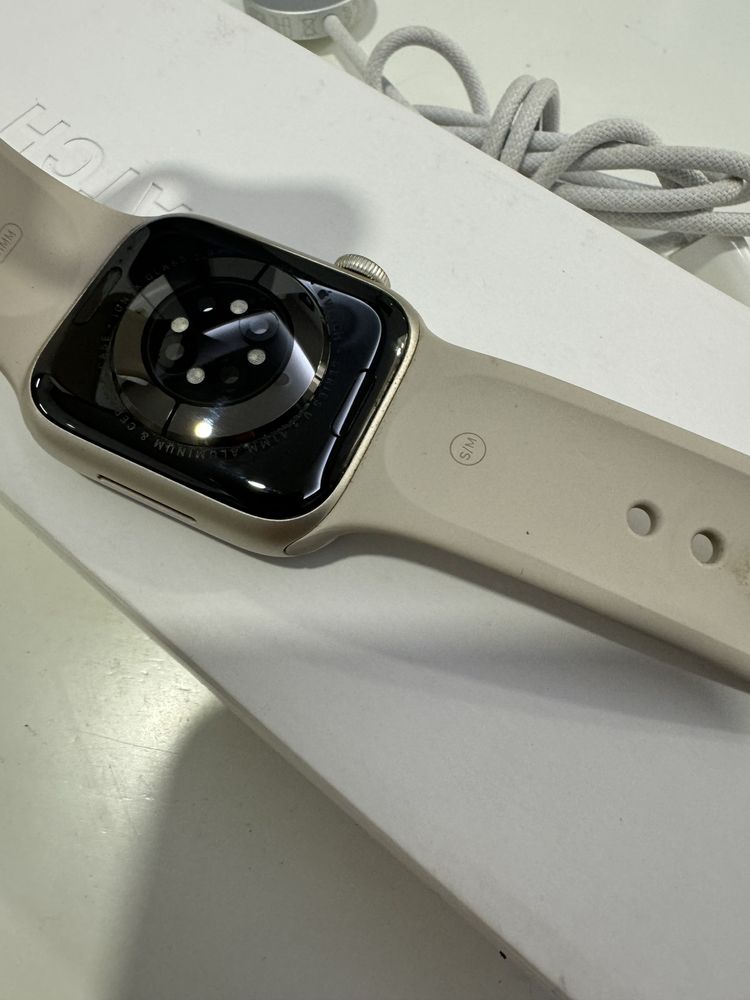 Apple Watch 9 41 mm часовник