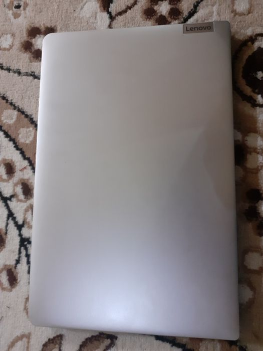 Lenova  notebook holati ideal