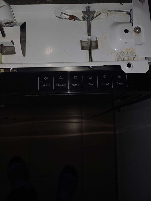 Съдомиялна "MIDEA"