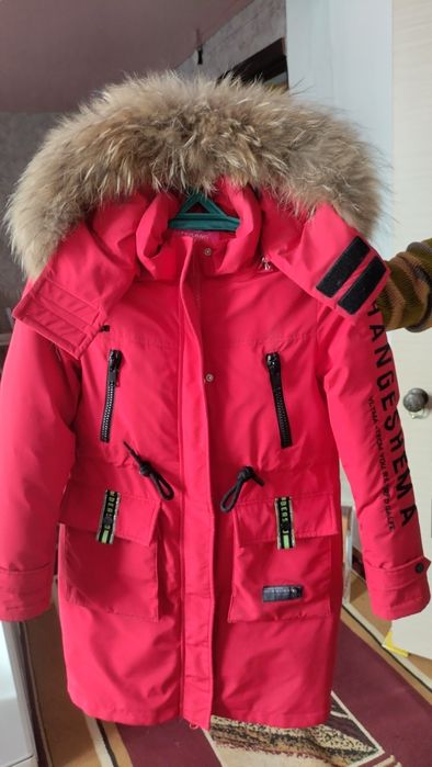 Продам ! Парка на девочку!