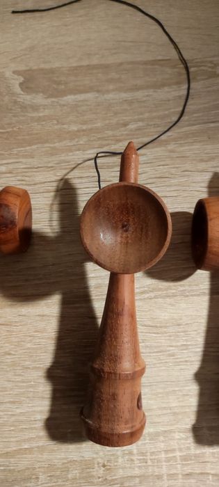 Kendama only Ken USA din lemn Padauk