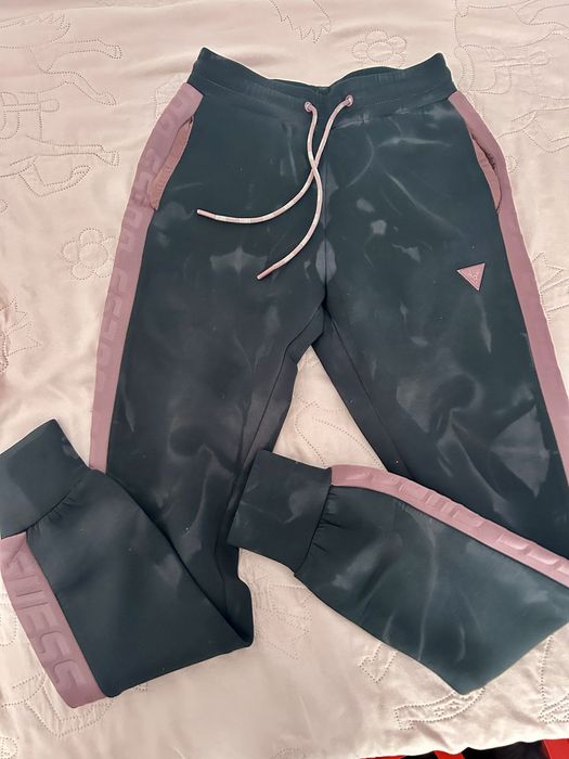 Спортна долница GUESs