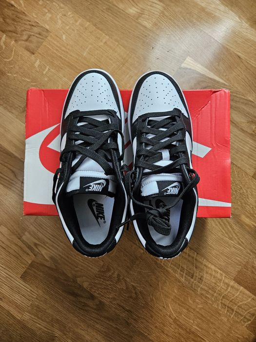 Adidasi Nike dunk panda low