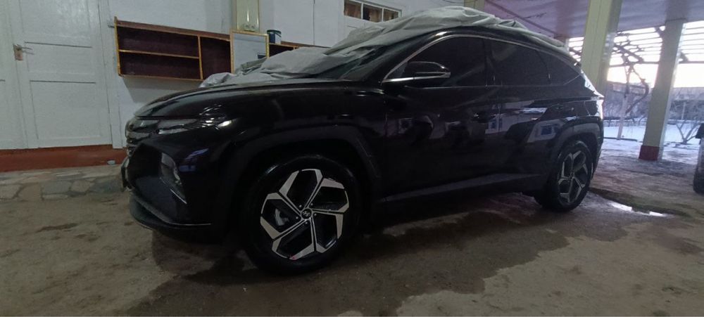 Хундай Туксон 2.5 LONG LUX FULL нахт еки бартир асосида тез сотилади