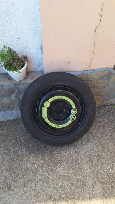 Резервна гума патерица