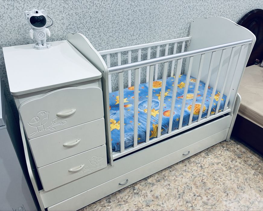 Продается кроватка