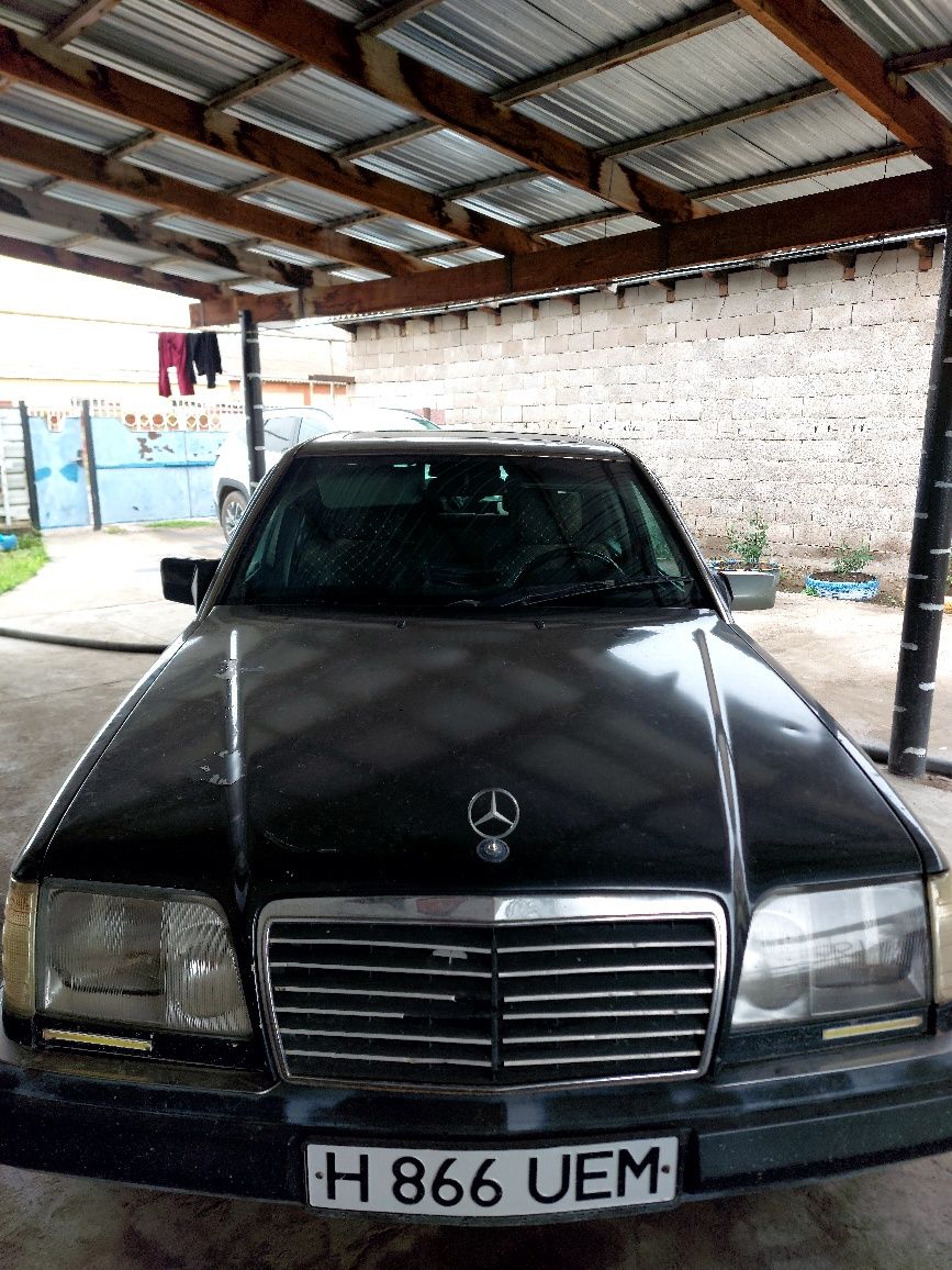 Mercedes Benz W124