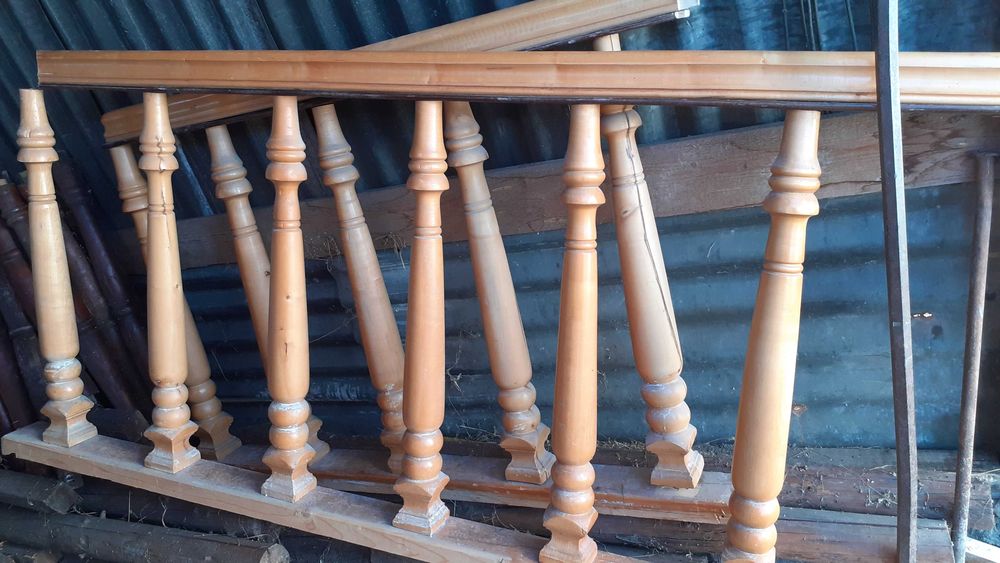 Balustrada lemn masiv,brad,lacuit.