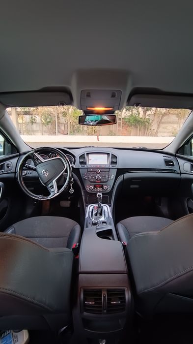 Opel Insignia Avariat (Cutie)
