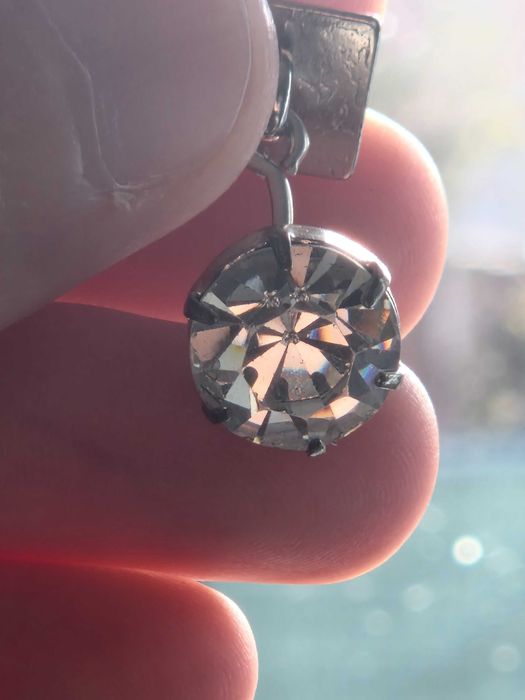 Butoni eleganți pentru cămașă – damă