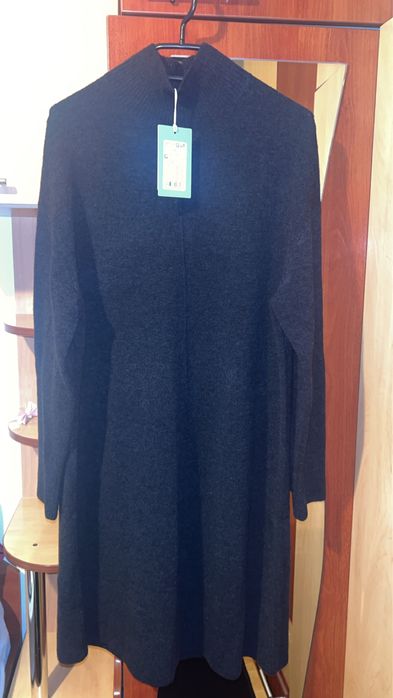 Pulovere groase pe gat