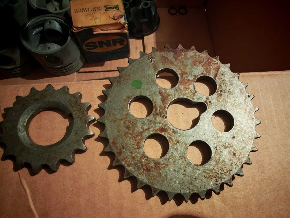 Dacia 1300 lant distributie Franta plus pinioane