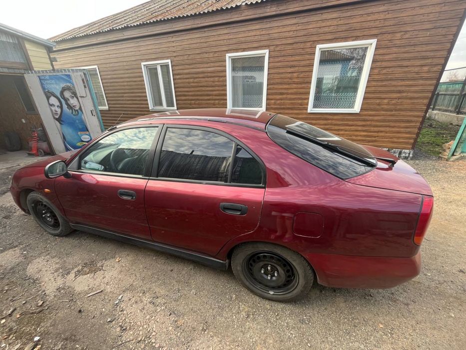Продам машину митсубиси харизма