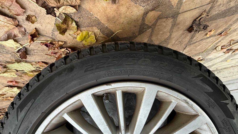 Anvelope iarna M+S 4 buc Pirelli 225/50 R18 Ice Zero 2 tinte metalice