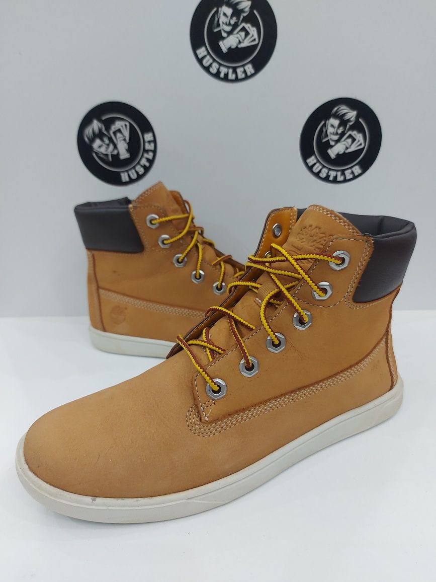 Дамски зимни обувки TIMBERLAND. Номер 40