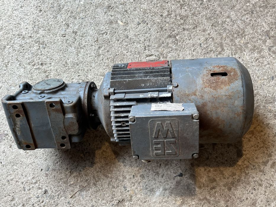 Vand motor 1,1 kw cu reductor