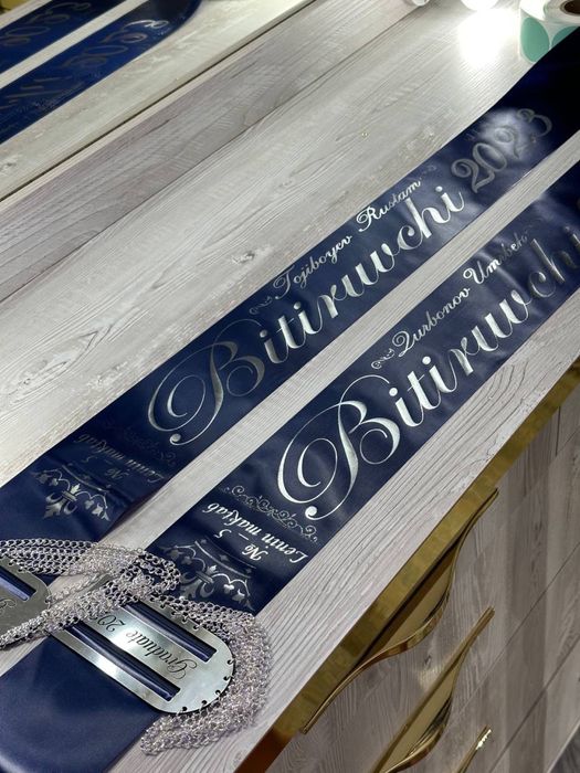 Выпускные ленты 30,000 сум. Комплект 40,000 сум