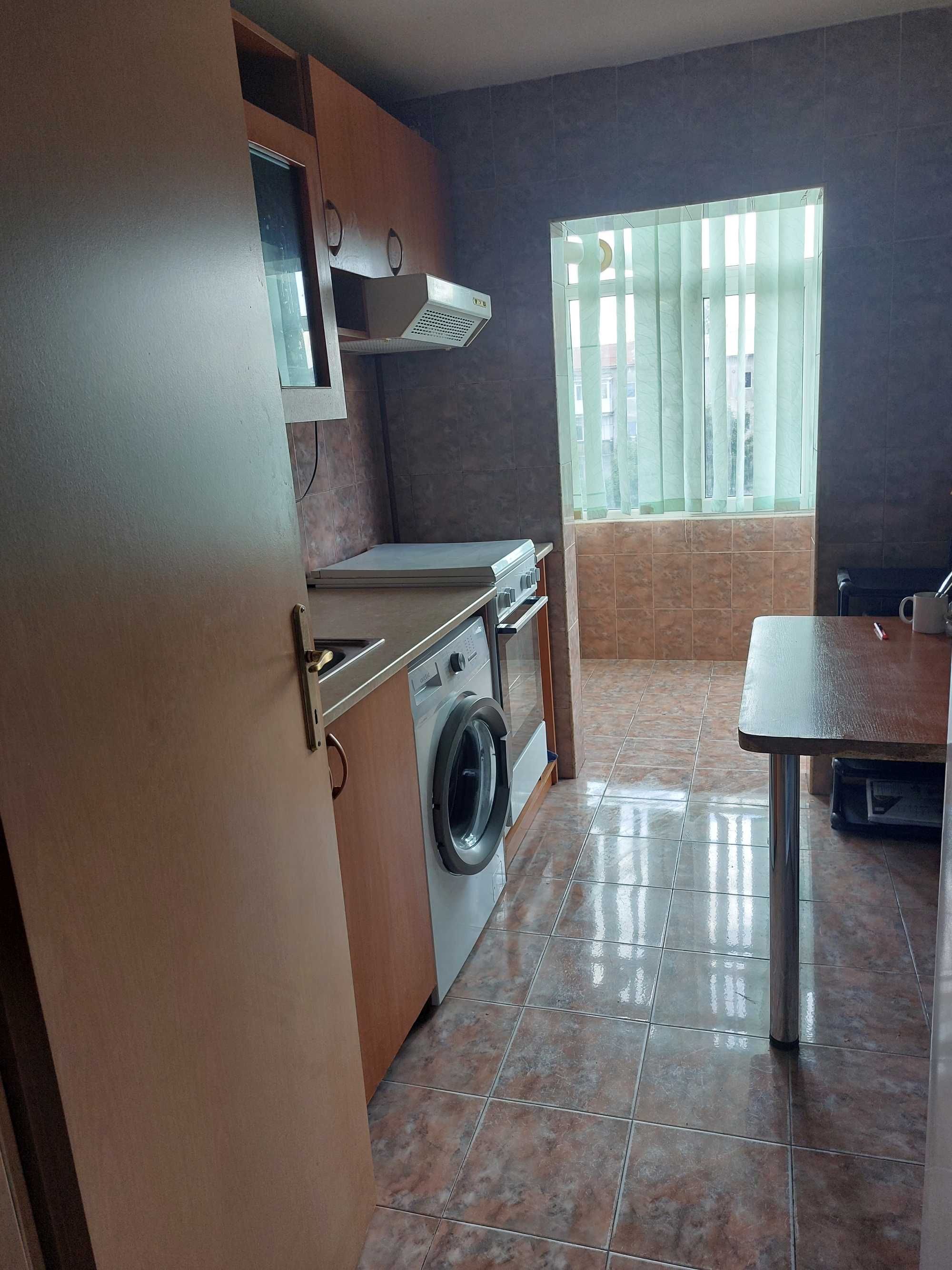 Apartament de închiriat