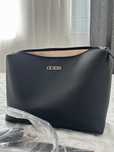 Оригинална чанта/несесер Guess