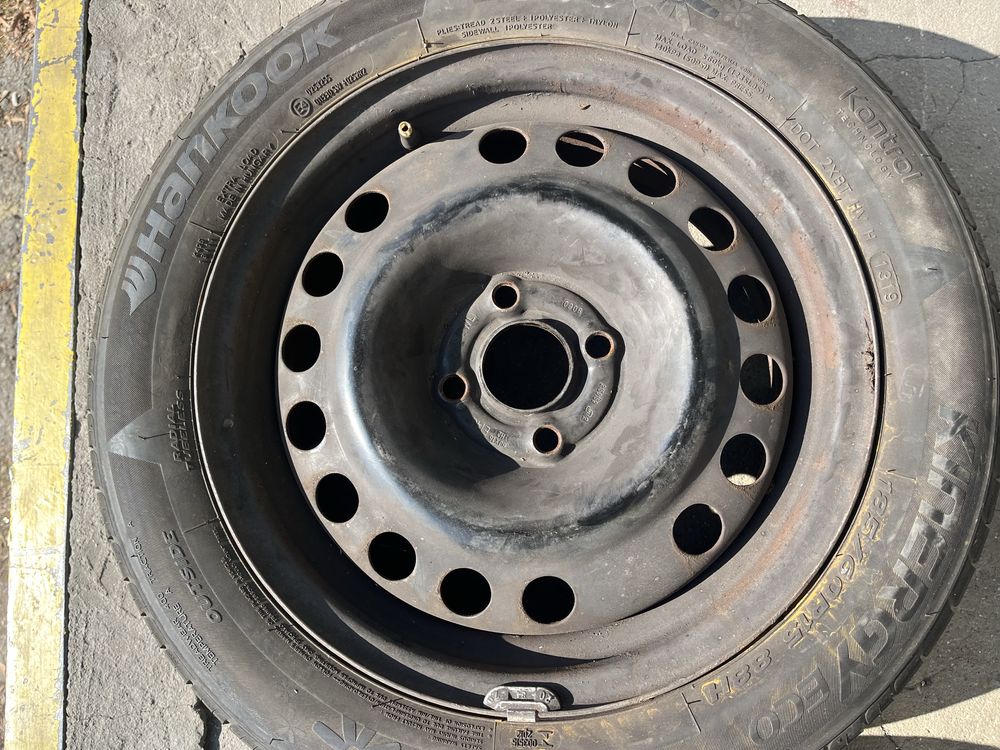 2 бр. железни джанти 15” 4х100 с летни гуми 185/60/15