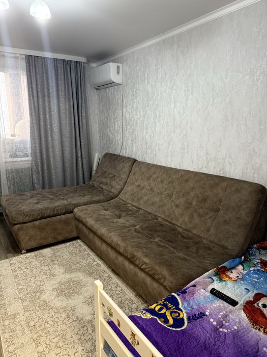 Диван в гостинную