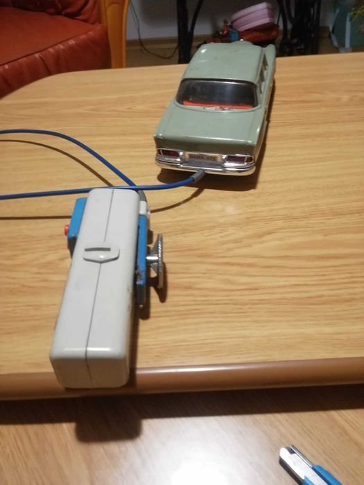 Jucarie veche, Mercedes 475 GAMMA