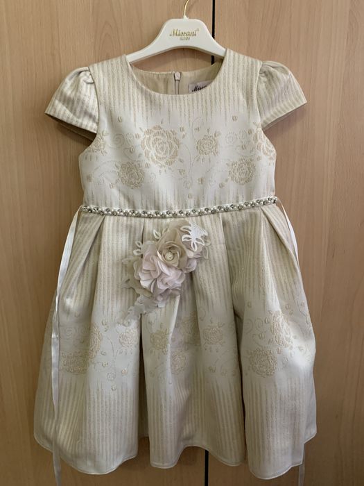 Платье на девочку