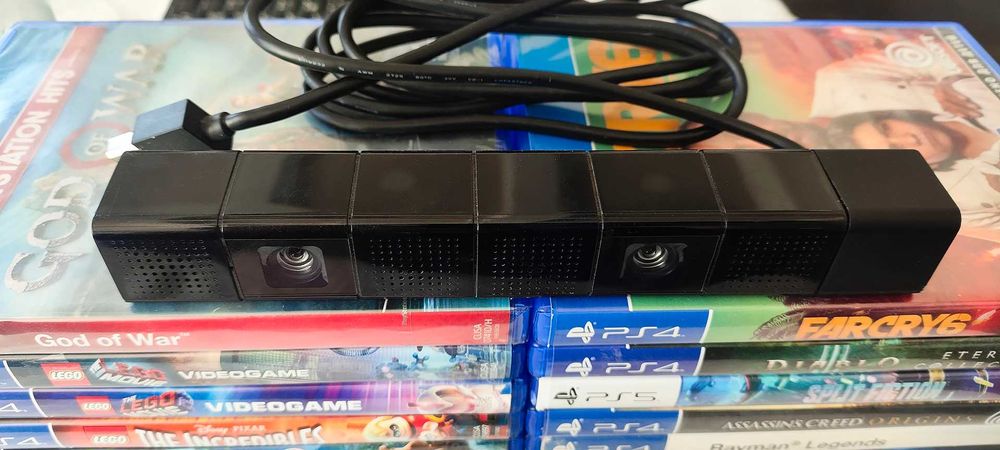 PlayStation 5 Disk + 2 джойстика и станция + камера + (64 + 24) игри