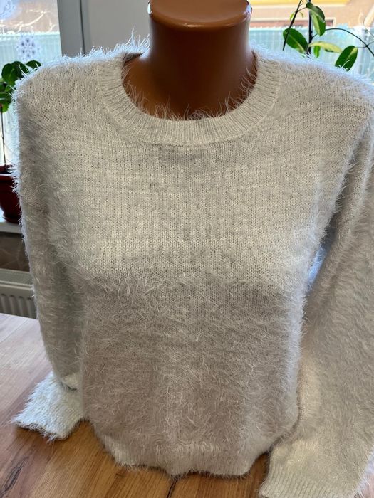 Pulover dama Yessica cu puțin fir argintiu