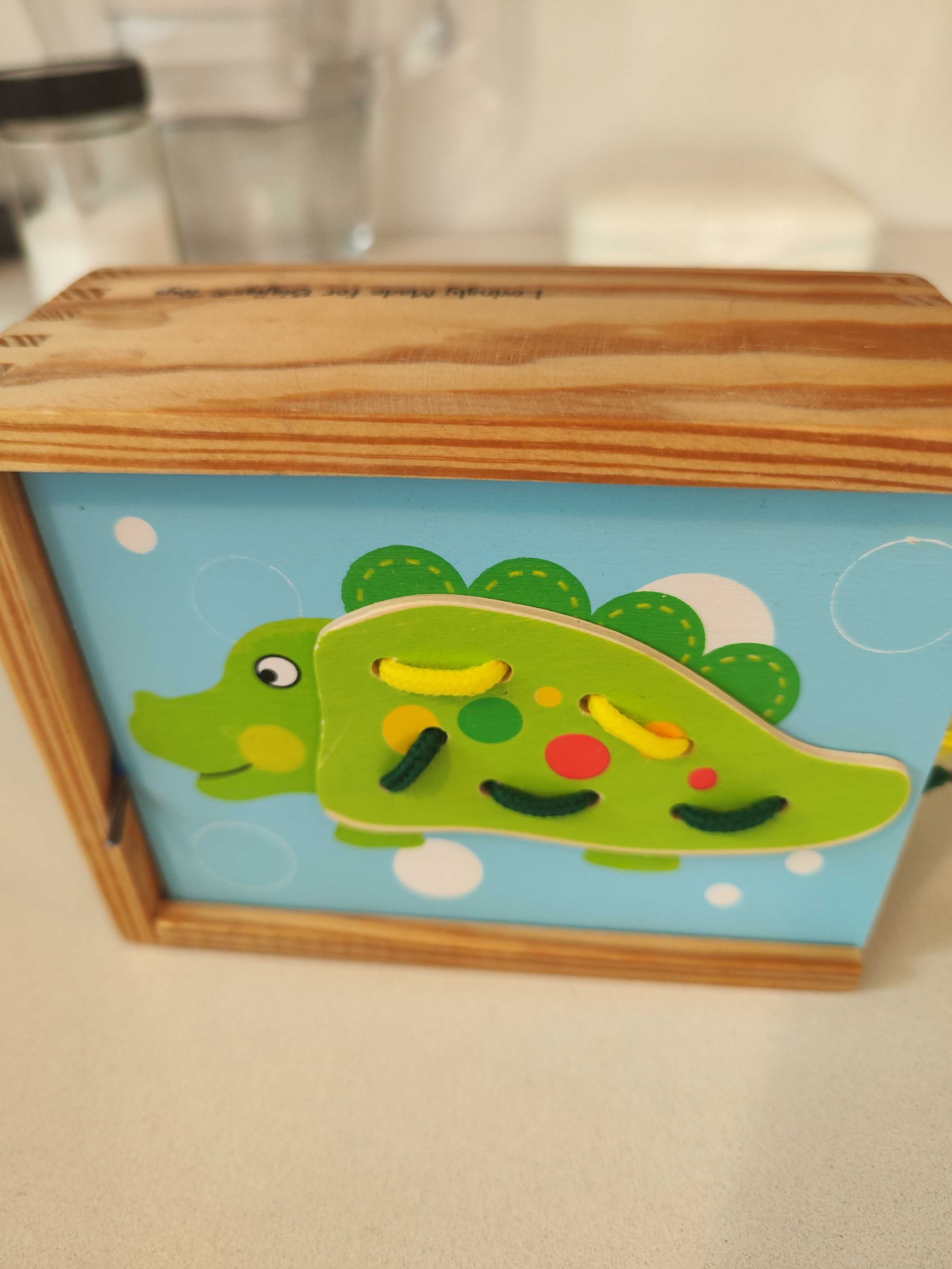 Дървена играчка за нанизване на връзки