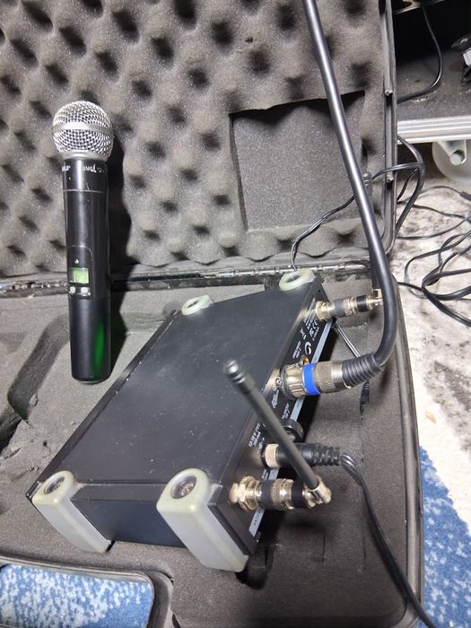 Vând microfon slx4 și receiver