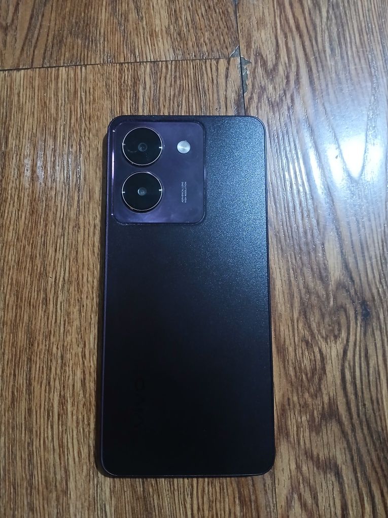 Vivo y 27s  sotladi