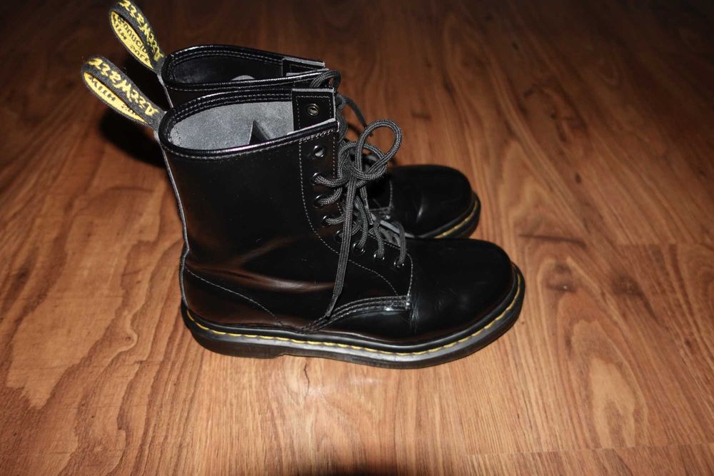 Ghete Dr. Martens 1460, Negre, Marimea 39, Stare foarte buna
