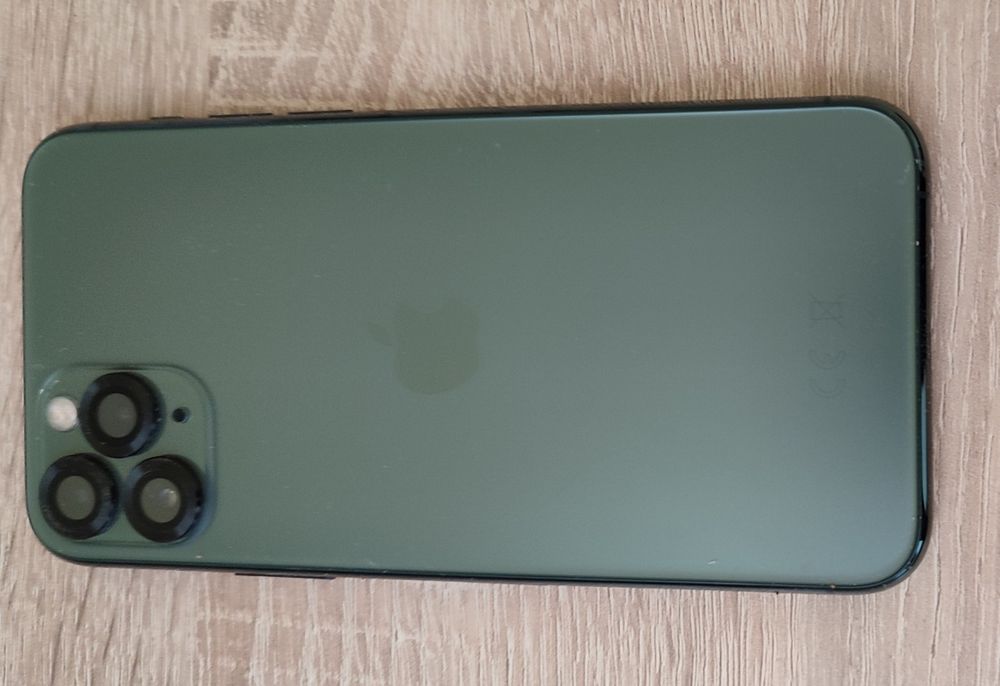 iPhone 11 pro продавам