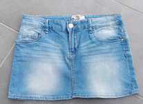 Fusta mini blugi, marimea M, nepurtata, pret 25 lei