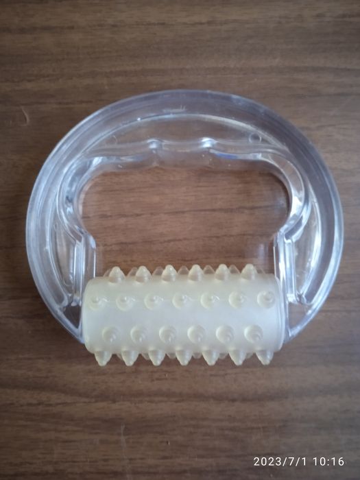 Роликовый массажер