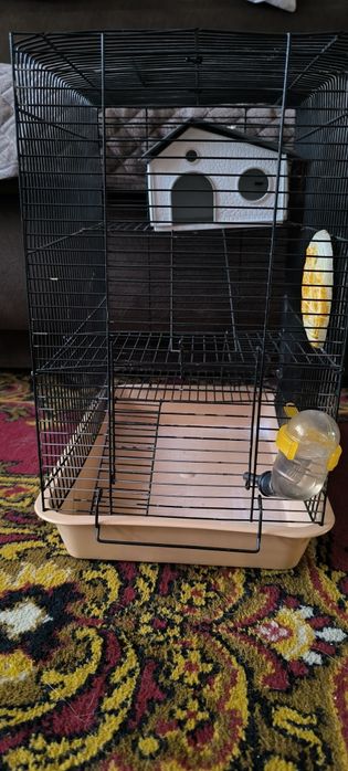 Продам клетку для хомячков