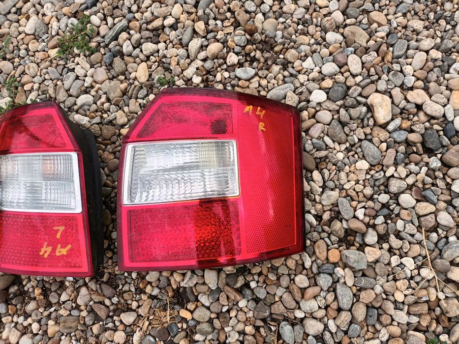 ляв и десен стоп за ауди а4 б6 комби AUDI A4 B6